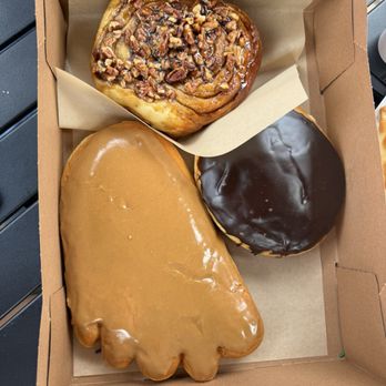 Hot Lava Bakery - Coffee & Tea Near Me - Sunriver, Oregon