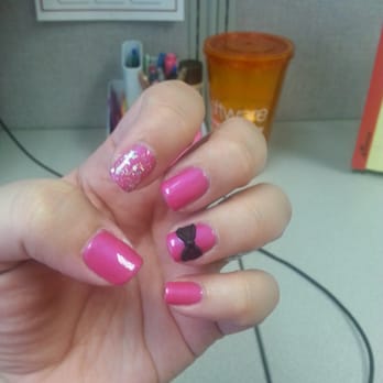 London Nails - Tbis was after a few days so hands do t look so great but another nail design. - Nail Salons Near Me - Antelope, California London Nails - Tbis was after a few days so hands do t look so great but another nail design. - Nail Salons Near Me - Antelope, California