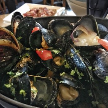 Beerbistro - Spicy Red Thai mussels... generous portion but zero spice - Bistros Near Me - Toronto, Ontario