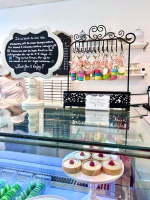Mon Cheri Macarons by null