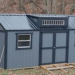 Just showing the missing door windows and trailer windows Just showing the missing door windows and trailer windows