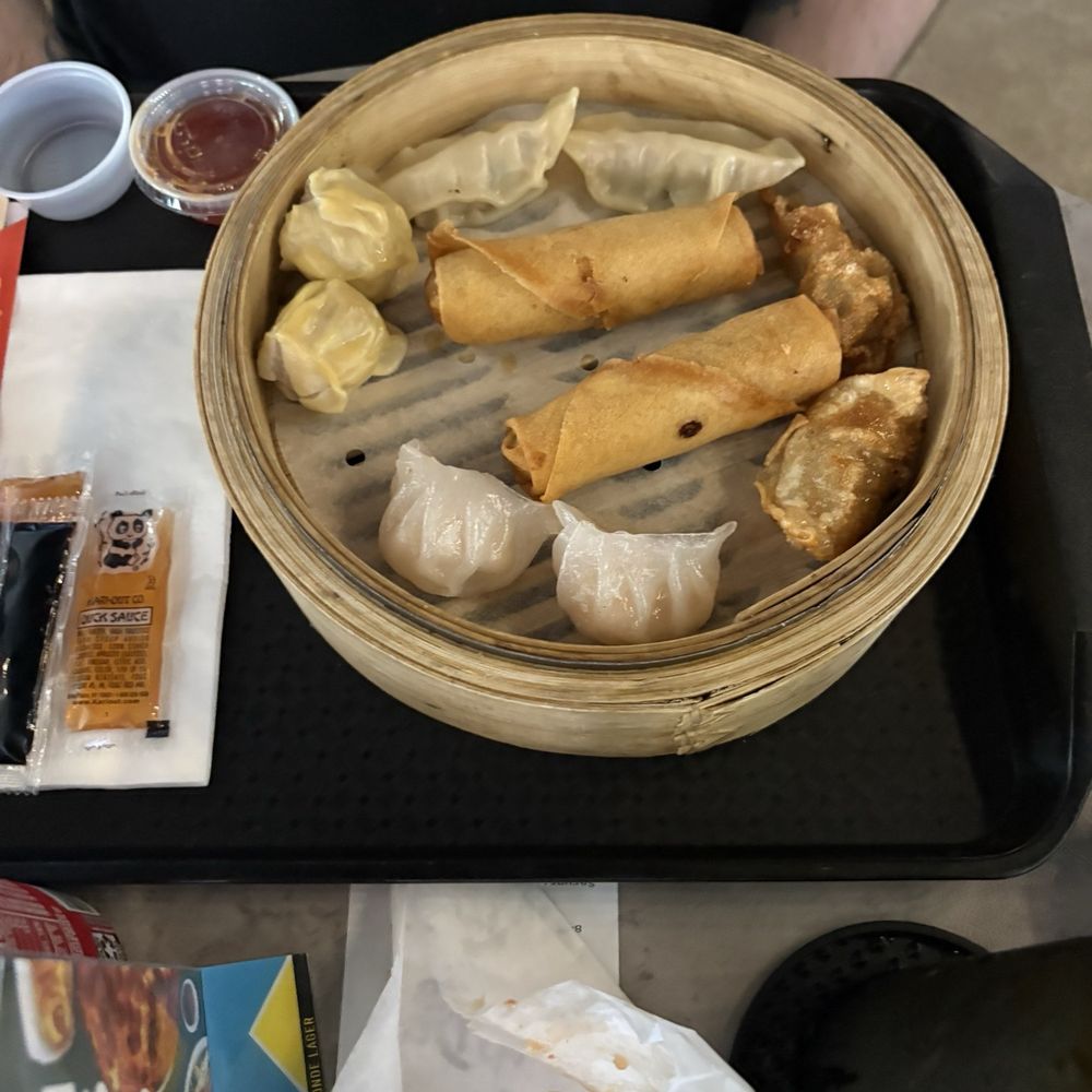 Yip - Doral - Dim sum platter - Dim Sum Near Me - Miami, Florida Yip - Doral - Dim sum platter - Dim Sum Near Me - Miami, Florida