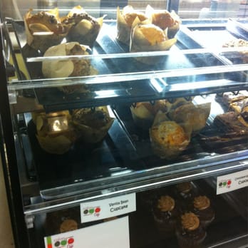 Scripps Memorial Hospital Cafeteria - Yummy looking muffins & cupcakes - Cafeteria Near Me - La Jolla, California Scripps Memorial Hospital Cafeteria - Yummy looking muffins & cupcakes - Cafeteria Near Me - La Jolla, California