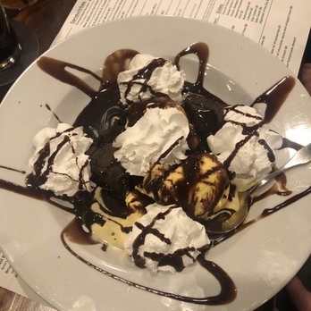 Second Brook Bar And Grill - Brownie sundae. Excellent. - Burgers Near Me - Hooksett, New Hampshire