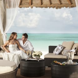 JB Luxury Escapes - Honeymoon at Sandals