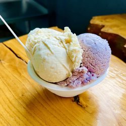 Sunshine Sammies - Earl Grey & Cardamom shortbread, and blackberry honey cornbread