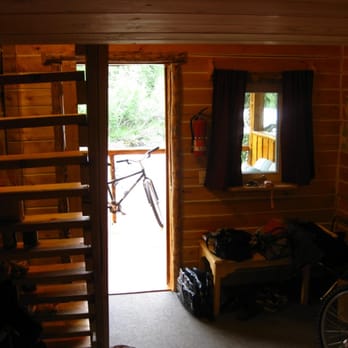 Denali Hostel & Cabins - Inside the cabin - Hostels Near Me - Denali National Park, Alaska