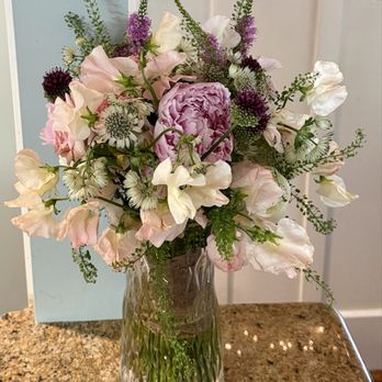 Marin Flowers - Bridal bouquet - Florists Near Me - San Rafael, California Marin Flowers - Bridal bouquet - Florists Near Me - San Rafael, California
