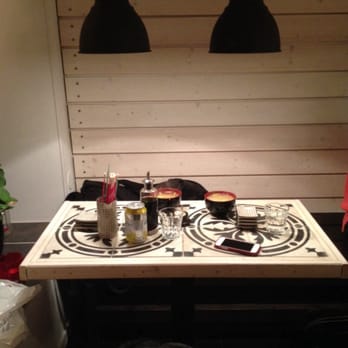 Bonsai - Small, a little cold, but cozy! - Sushi Bars Near Me - Lund, M