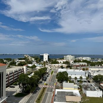 The Landing RoofTop - Comfort Food Near Me - Melbourne, Florida