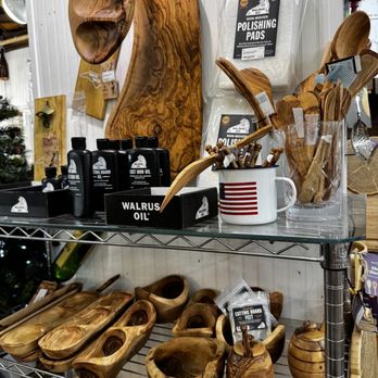 The Shoppes At Farmers - Hand made carved items - Home Decor Near Me - Boone, North Carolina The Shoppes At Farmers - Hand made carved items - Home Decor Near Me - Boone, North Carolina