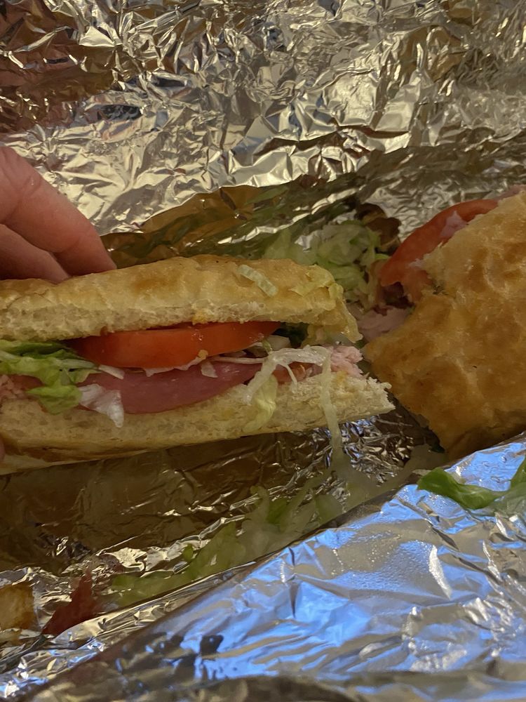 Social spots from Mancinos Pizzas and Grinders