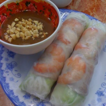 Pho Bac Cafe - Small & mediocre spring rolls. 1 star at best dipping sauce. - Vietnamese Near Me - Tacoma, Washington