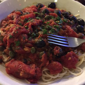 Pompilios - Spaghetti with Robusto sauce. Huge portion size!! - Italian Near Me - Newport, Kentucky Pompilios - Spaghetti with Robusto sauce. Huge portion size!! - Italian Near Me - Newport, Kentucky