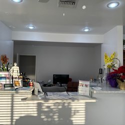Liu Acupuncture and Holistic Health - Front Desk