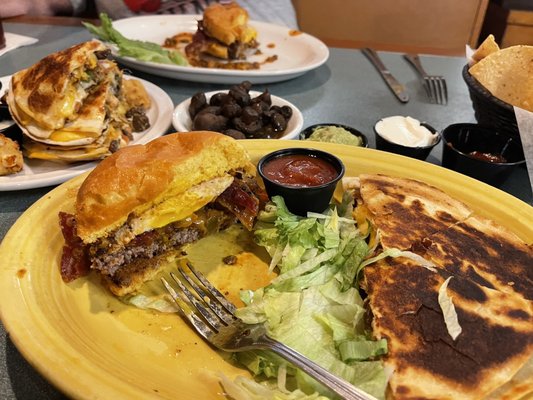 TwoRows Classic Grill by null