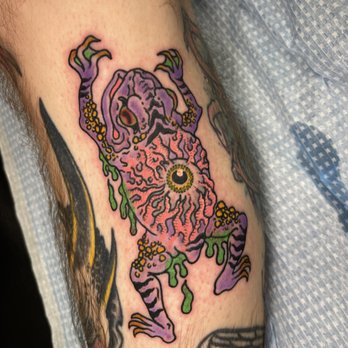 Double Dare Tattoo - Tattoo by Savannah - Tattoo Near Me - Bethlehem, Pennsylvania