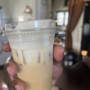 SKŌSH - Brown Sugar Maple Latte - Coffee & Tea Near Me - Indianapolis, Indiana