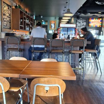 Franks Community Pub - Pubs Near Me - Edmonton, Alberta Franks Community Pub - Pubs Near Me - Edmonton, Alberta