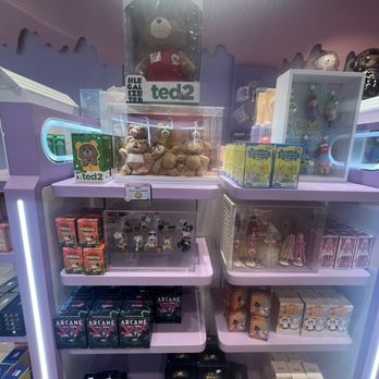 Cutie Design Studio - Inside - Mobile Phone Accessories Near Me - Las Vegas, Nevada