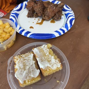 Sweet T'S Southern Eatery - Southern Near Me - Teaneck, New Jersey