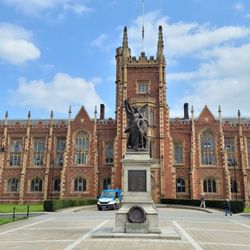 Queen's University