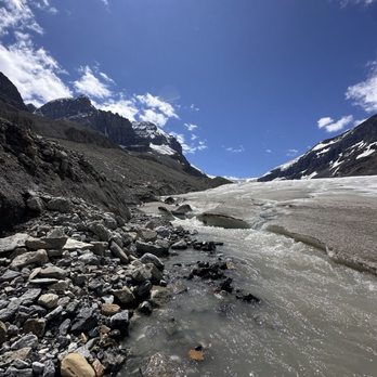 Columbia Icefield Glacier & Centre - Visitor Centers Near Me - Jasper, Alberta