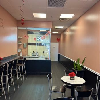 Swirl Suites Rolled Ice Cream - Ice Cream & Frozen Yogurt Near Me - Orange Park, Florida Swirl Suites Rolled Ice Cream - Ice Cream & Frozen Yogurt Near Me - Orange Park, Florida