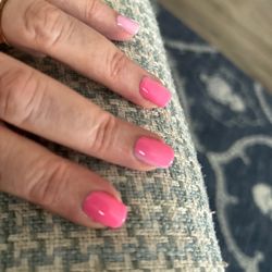 Signature Nails - Pink nails