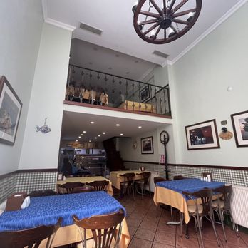 Balikci Locantasi - Inside - Turkish Near Me - İstanbul, 34 Balikci Locantasi - Inside - Turkish Near Me - İstanbul, 34