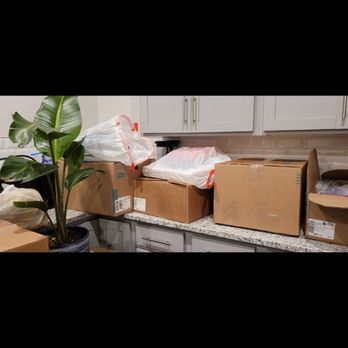 JD the Mover - The very small boxes they used to pack. - Movers Near Me - Temple Hills, Maryland