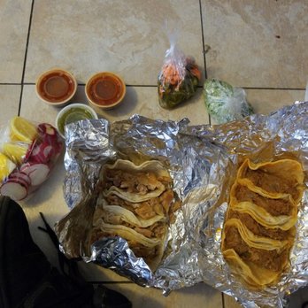 El Grullo Restaurant - I love Tacos here, also they include accessories! - Mexican Near Me - Mesa, Arizona El Grullo Restaurant - I love Tacos here, also they include accessories! - Mexican Near Me - Mesa, Arizona