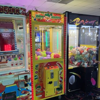 Oh Wow Nickel Arcade - Arcades Near Me - Fresno, California Oh Wow Nickel Arcade - Arcades Near Me - Fresno, California