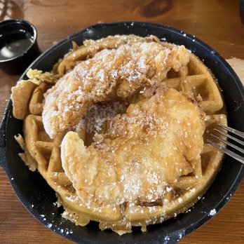 Flapjack's Pancake Cabin - Chicken & Waffle - Breakfast & Brunch Near Me - Pigeon Forge, Tennessee