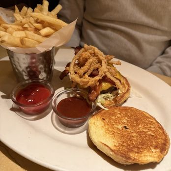 The Cheesecake Factory - BbqBurger - American Near Me - Overland Park, Kansas The Cheesecake Factory - BbqBurger - American Near Me - Overland Park, Kansas