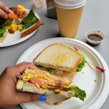 Pete's Plaza Cafe - Breakfast sandwich with ham - American Near Me - Avalon, California