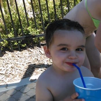 Martin Tudor Splash Park - Parks Near Me - Fontana, California