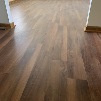 Molyneaux Home - The new floor from the foyer to the living room! - Flooring Near Me - Greensburgh, Pennsylvania Molyneaux Home - The new floor from the foyer to the living room! - Flooring Near Me - Greensburgh, Pennsylvania