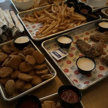 FM Kitchen & Bar - H-APP-Y Hour with Fried Pickles, Fries, Wings, Tater Tots and Nachos - Bars Near Me - Houston, Texas FM Kitchen & Bar - H-APP-Y Hour with Fried Pickles, Fries, Wings, Tater Tots and Nachos - Bars Near Me - Houston, Texas