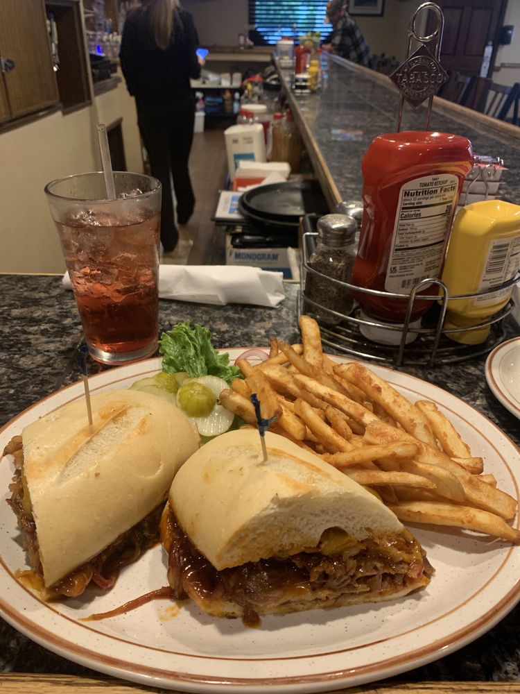 CLUB CALPELLA RESTAURANT & LOUNGE Updated November 2024 28 Photos