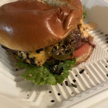 Maui Burgers - Hurricane burger - Burgers Near Me - Kihei, Hawaii Maui Burgers - Hurricane burger - Burgers Near Me - Kihei, Hawaii