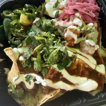 Lloyd Taco Factory - Tricked Out Nachos with chicken. Chicken was a bit dry. - Tacos Near Me - Williamsville, New York Lloyd Taco Factory - Tricked Out Nachos with chicken. Chicken was a bit dry. - Tacos Near Me - Williamsville, New York