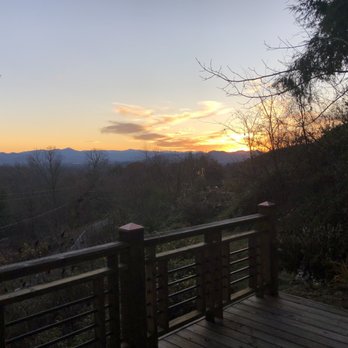 Bittersweet Cottage & Suite - Vacation Rentals Near Me - Asheville, North Carolina Bittersweet Cottage & Suite - Vacation Rentals Near Me - Asheville, North Carolina