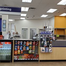 FedEx Office Print & Ship Center - Full service