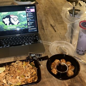 Z Ramen - Pad Thai, Fried Shrimp Shumai, Taro Bubble Tea - Japanese Near Me - Miami, Florida