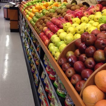 Smart & Final Extra! - Perfectly lined up fruit - Grocery Near Me - Los Angeles, California