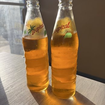 El Pollo Con Tajadas - Honduran traditional drink Banana soda - Honduran Near Me - Hawaiian Gardens, California El Pollo Con Tajadas - Honduran traditional drink Banana soda - Honduran Near Me - Hawaiian Gardens, California