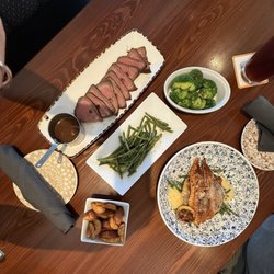 Zea Rotisserie & Cafe - Balsamic Salmon, Beef Sirloin, Steamed Veggies & Zea Potatoes