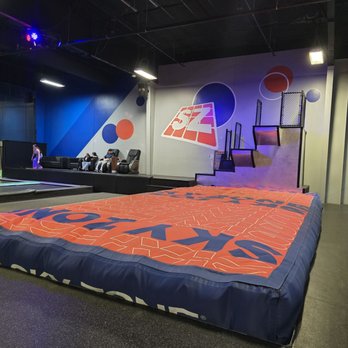 Sky Zone Trampoline Park - Trampoline Parks Near Me - Rogers, Arkansas