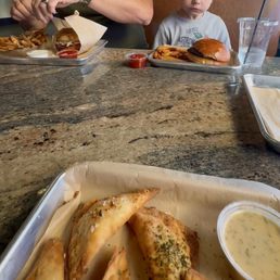 Jalapeño Wontons, delicious! Burgers and fries!!! The best! Jalapeño Wontons, delicious! Burgers and fries!!! The best!